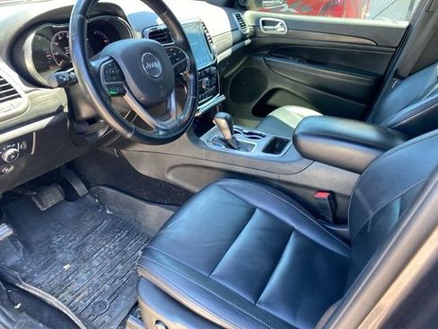 Used 2021 Jeep Grand Cherokee Laredo X AWD/4WD image 14