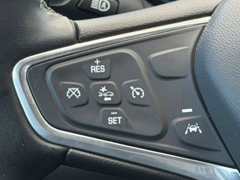 Used 2023 Chevrolet Equinox LT FWD image 19