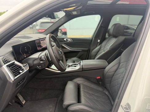 Used 2025 BMW X5 xDrive40i AWD/4WD image 14