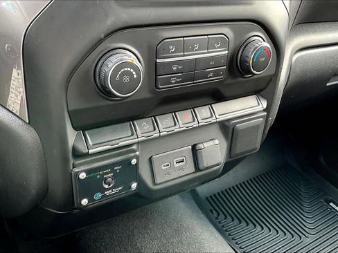 Used 2021 Chevrolet Silverado 1500 Custom Trail Boss AWD/4WD image 22