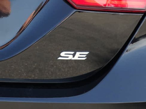 Used 2023 Toyota Camry SE w/ Convenience Package image 10