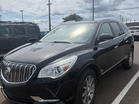 Used 2017 Buick Enclave Leather FWD image 2