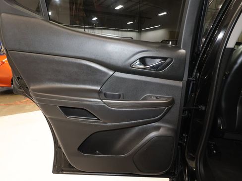 Used 2018 GMC Acadia SLT image 12