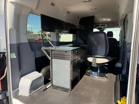 Used 2017 Ford Transit 150 XLT image 27