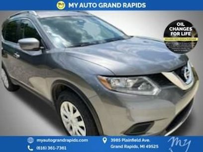 Used 2016 Nissan Rogue S w/ Appearance Package