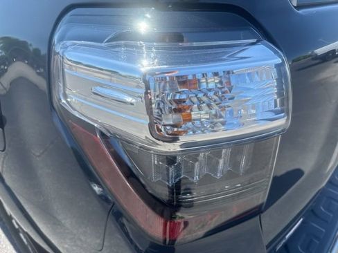 Used 2024 Toyota 4Runner TRD Off-Road Premium w/ Off Road Premium Plus Package image 10