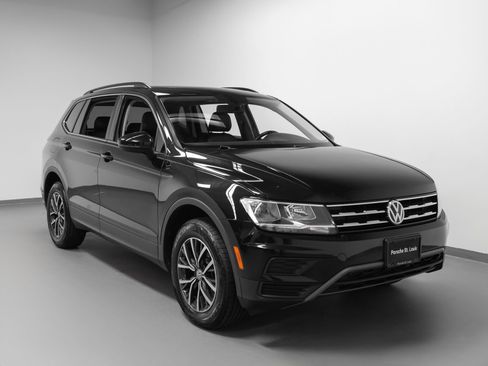 Used 2019 Volkswagen Tiguan SE AWD/4WD image 11