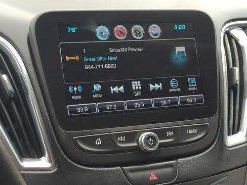Used 2016 Chevrolet Malibu LT FWD image 17