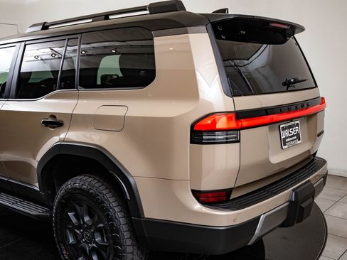 Certified 2024 Lexus GX 550 AWD/4WD image 19