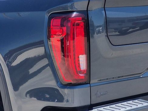 Used 2019 GMC Sierra 1500 Denali w/ Driver Alert Package II RWD image 28