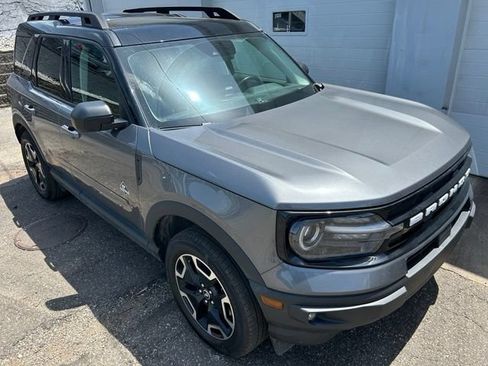 Used 2023 Ford Bronco Sport Outer Banks w/ Tech Package AWD/4WD image 7