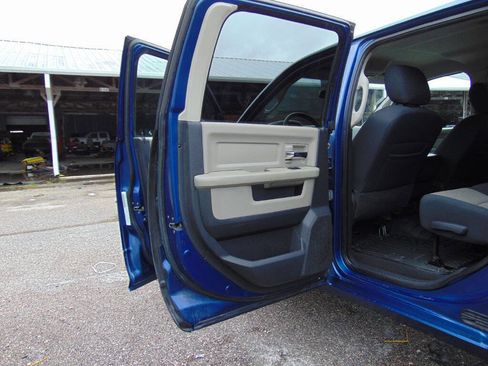 Used 2011 RAM 2500 Big Horn image 14