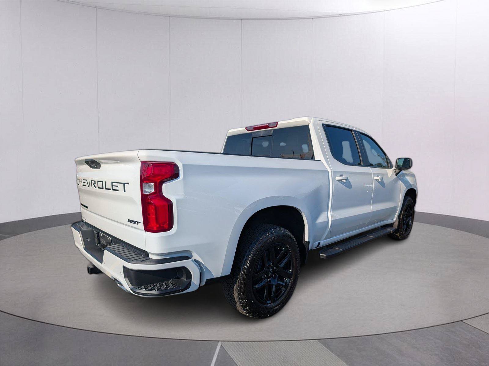 New 2026 Chevrolet Silverado 1500 RST AWD/4WD image 3
