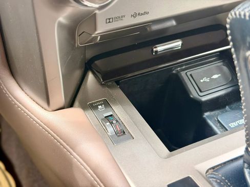 Used 2018 Lexus GX 460 w/ Navigation Package image 19