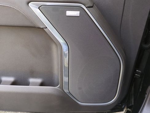 Used 2025 Chevrolet Silverado 1500 LTZ w/ LTZ Premium Package image 32