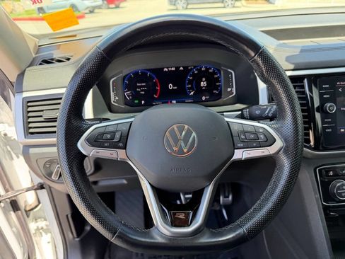 Used 2021 Volkswagen Atlas SEL R-Line AWD/4WD image 25