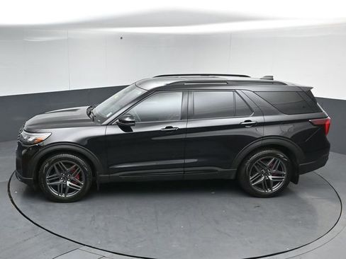 Certified 2025 Ford Explorer ST AWD/4WD image 49