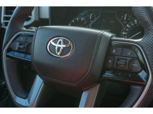 Used 2023 Toyota Tundra Limited AWD/4WD image 28