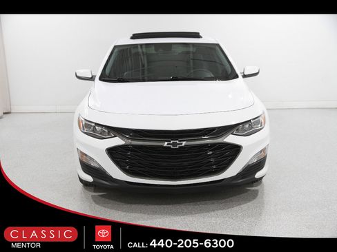 Used 2023 Chevrolet Malibu LT w/ Sport Edition image 2