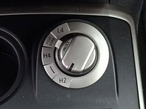 Used 2015 Toyota 4Runner SR5 Premium AWD/4WD image 33