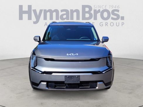 Used 2024 Kia EV9 Land AWD/4WD image 8