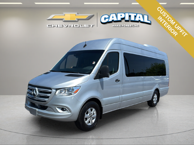 Used 2021 Mercedes-Benz Sprinter 2500 image 2