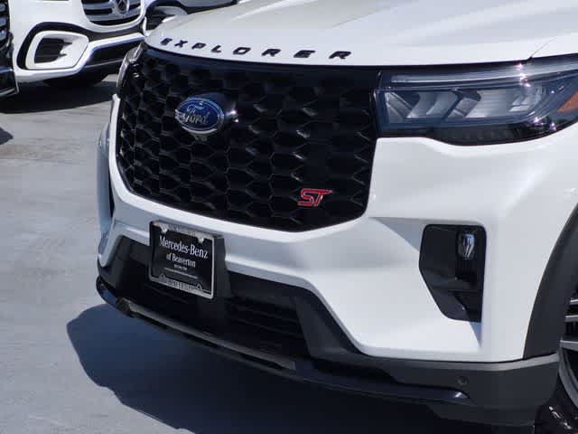 Used 2025 Ford Explorer ST w/ Sun And Sound Package AWD/4WD image 11