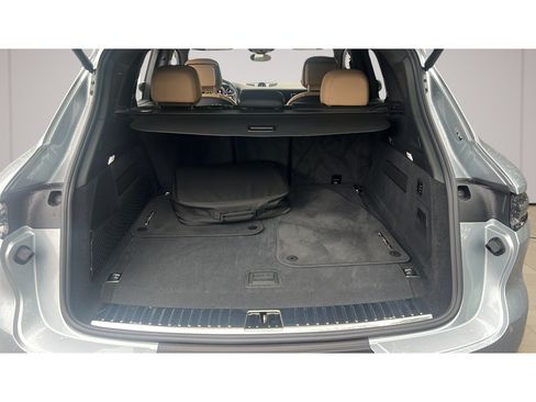Certified 2025 Porsche Cayenne E-Hybrid AWD/4WD image 19