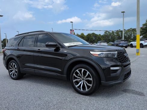 Used 2024 Ford Explorer ST-Line w/ Class IV Trailer Tow Package RWD image 3