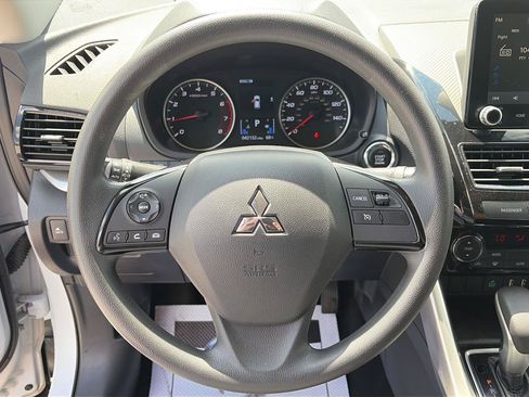 Used 2024 Mitsubishi Eclipse Cross AWD image 17