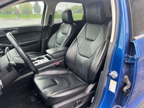 Used 2022 Ford Edge Titanium image 23