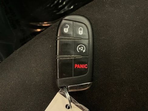 Used 2017 Jeep Renegade Altitude AWD/4WD image 27