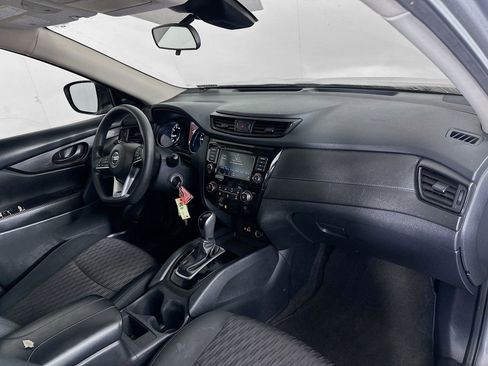 Used 2020 Nissan Rogue S FWD image 26