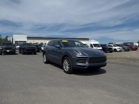 Used 2019 Porsche Cayenne S AWD/4WD image 1