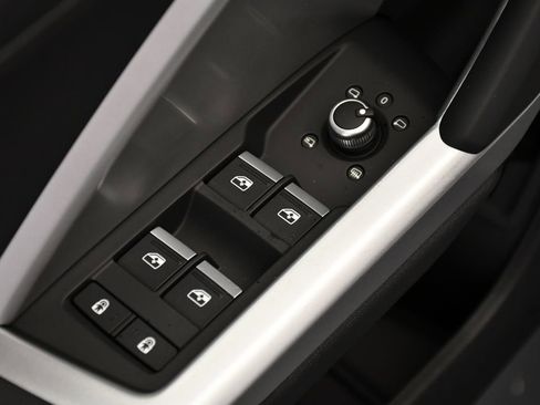 Used 2025 Audi Q3 2.0T Premium w/ Convenience Package image 36