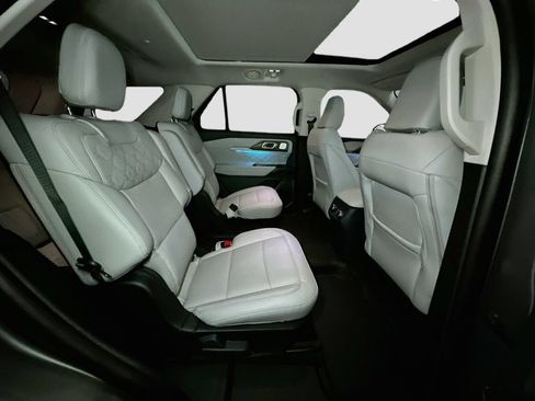 New 2026 Ford Explorer Platinum w/ LUX Leather Package AWD/4WD image 34