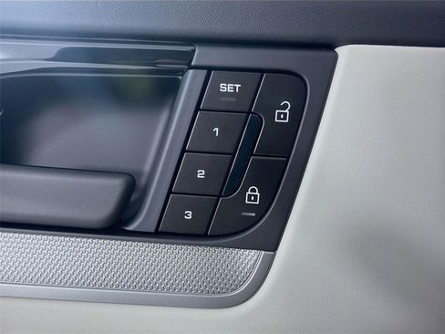 New 2026 Porsche Cayenne E-Hybrid image 8