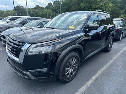 Used 2024 Nissan Pathfinder SV