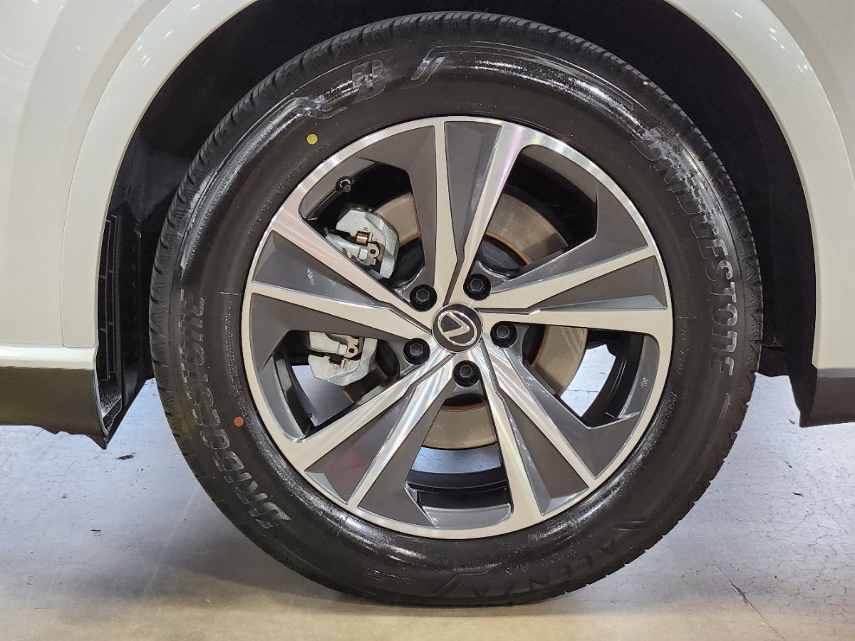 Used 2024 Lexus RX 350 Premium w/ Cold Area Package FWD image 23