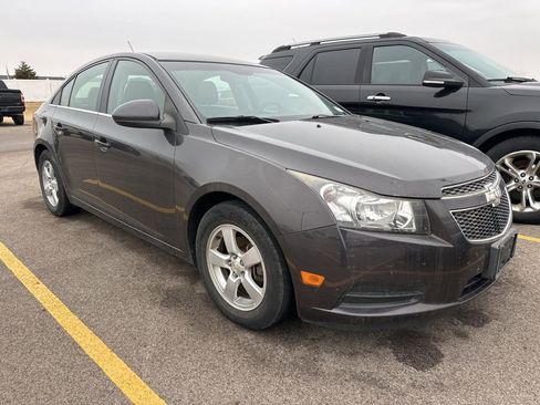 Used 2014 Chevrolet Cruze LT image 3