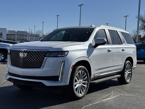 Used 2021 Cadillac Escalade Premium Luxury image 12