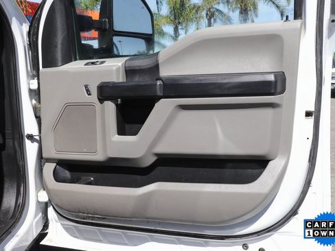 Used 2017 Ford F450 XL w/ Power Equipment Group image 33