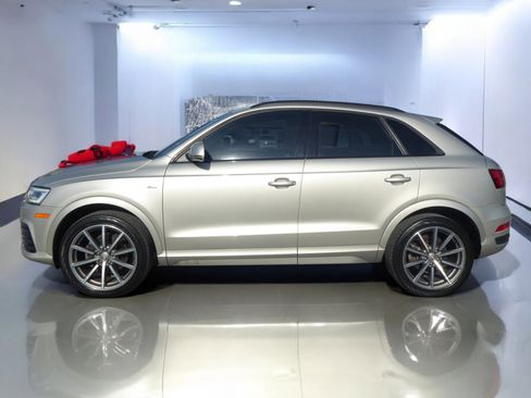 Used 2017 Audi Q3 2.0T Prestige w/ Prestige Package image 7