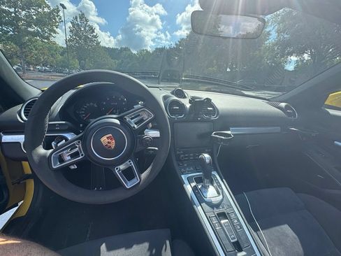 Used 2018 Porsche 718 Boxster GTS RWD image 18