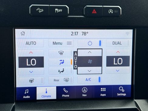 Used 2019 Ford F150 Lariat w/ Equipment Group 502A Luxury AWD/4WD image 43