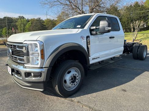 New 2026 Ford F550 4x4 Supercab Super Duty image 9