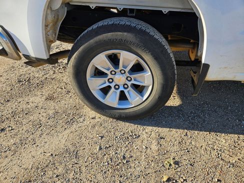 Used 2025 Chevrolet Silverado 1500 LT image 29