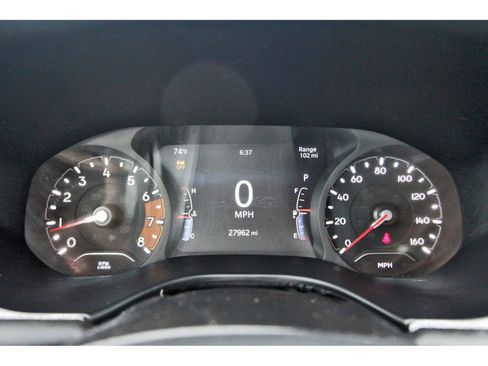 Used 2023 Jeep Compass Sport image 17