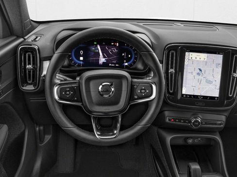 New 2026 Volvo XC40 B5 Plus w/ Climate Package AWD/4WD image 4
