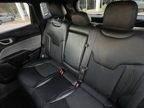 Used 2024 Jeep Compass Latitude image 23